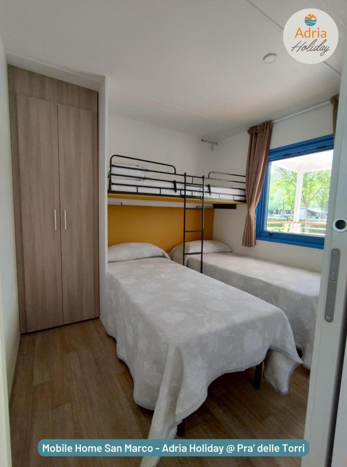 Pra' Delle Torri - Adria Holiday Mobile Homes Каорле Екстериор снимка
